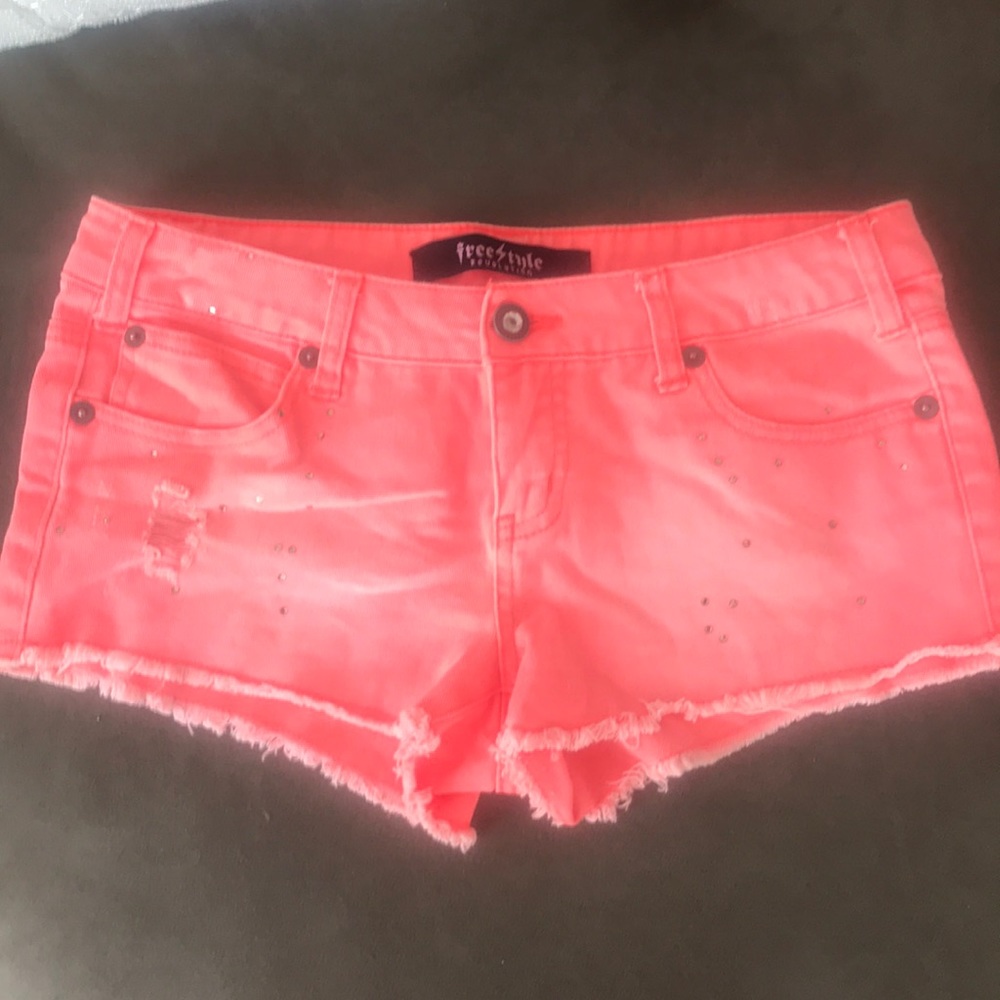 Freestyle Revolution low rise distressed shorts